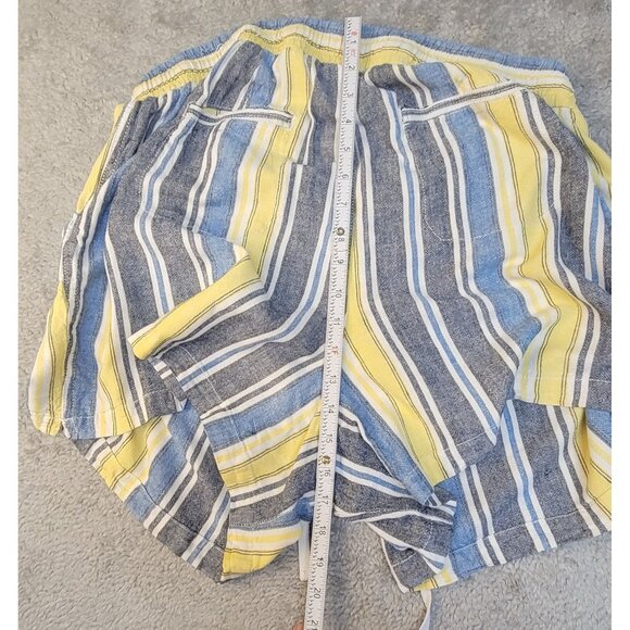 C. Est. 1946 Striped Pull-On Shorts. Size: 18/20W - Picture 8 of 14